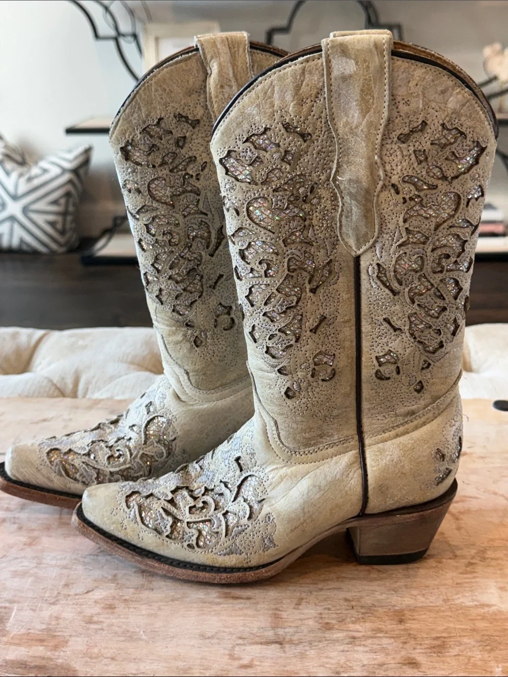 Corral Teens Size 2 Embellished Taupe Western‎ Cowboy boots